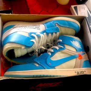 Off white x air jordan 1 unc
